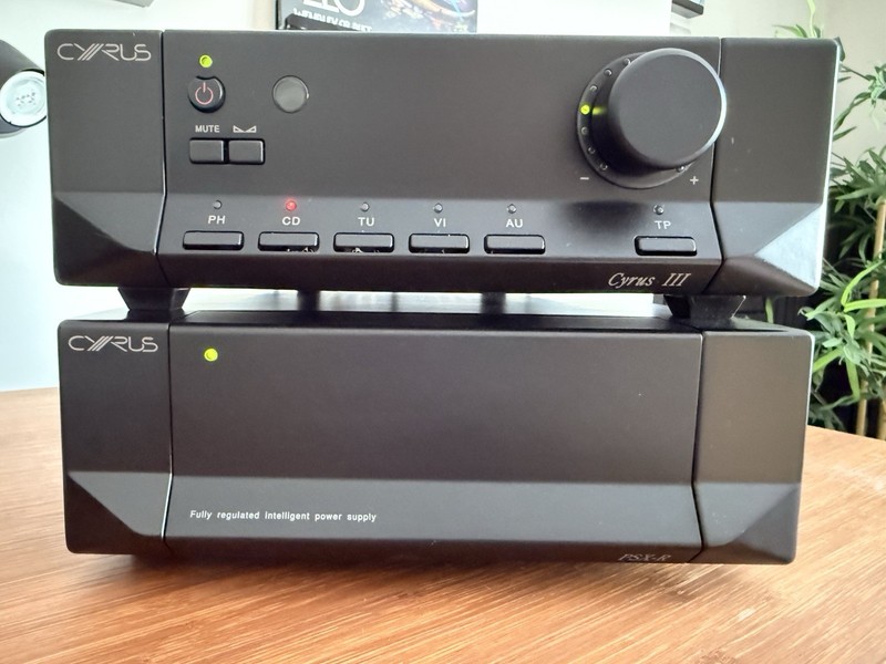Cyrus 3 And Cyrus PSX-R inc Original Remote. Lovely Condition And Fully Working
