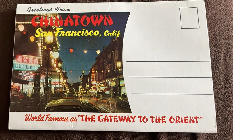 VINTAGE POSTCARD BOOKLET  SOUVENIR FOLDER GREETINGS FROM CHINATOWN