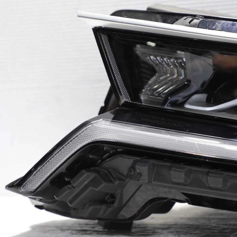 Faro izquierdo LED 2021-2023 Kia Sorento Silver Trim Base OEM 92101-P4000 Foto 3 de 4