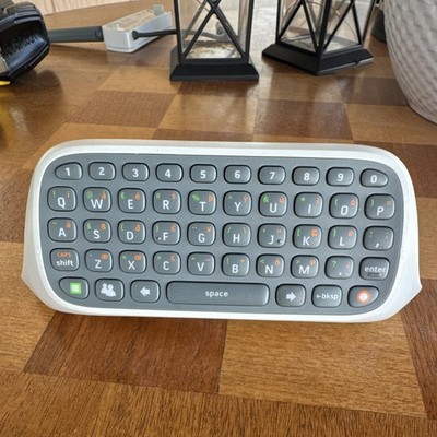 Microsoft Xbox 360 Chatpad Gaming Keypad for Controller White/Gray X814365-001