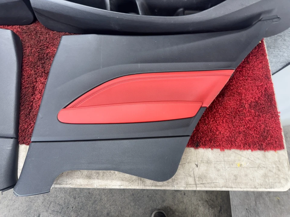 Juego de paneles de puerta delantera y trasera BMW 2014-2021 F22 rojo coral OEM 99K Foto 2 de 4
