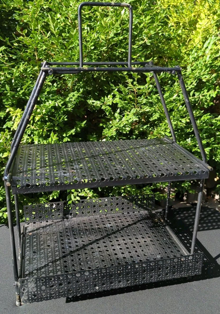 Vintage MCM Mid Century Modern Black Wire Shelf 2 Tier Footed Magazine Rack