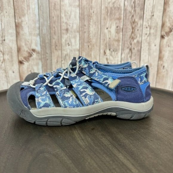 Sandali Keen Big Kids punta chiusa acqua scarpe lavabili mimetici cobalto luminoso taglia 3