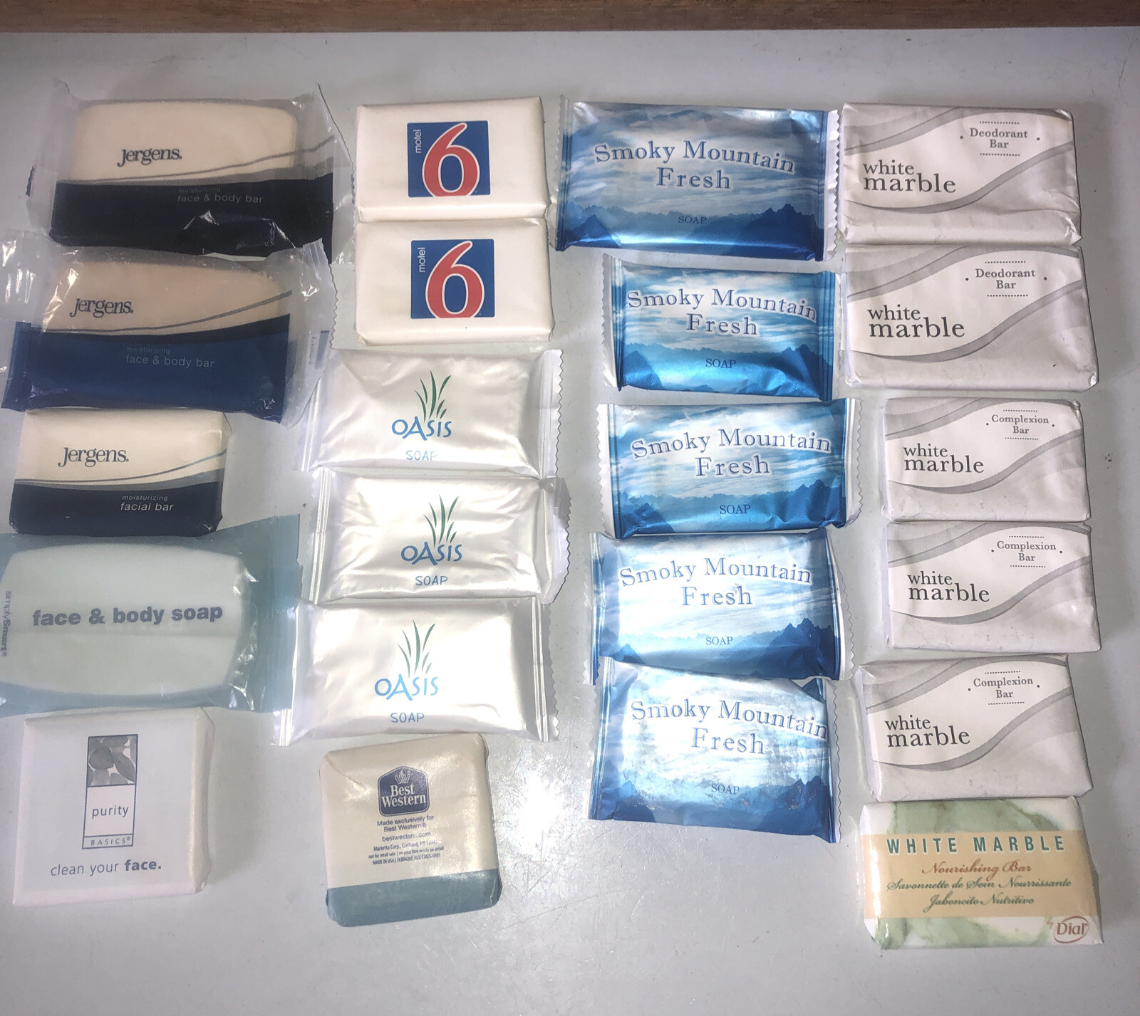 Lot Of 22 Motel Soaps 5 Smokey Mountain Fresh, 2 Motel Six, 3 Jergens