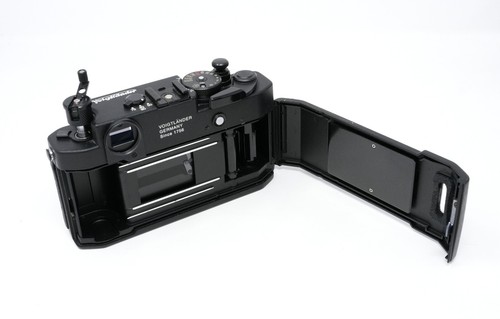 Voigtländer Bessa R3A analoge Sucherkamera 35 mm Gehäuse Leica M-Mount - Bild 8 von 9