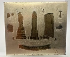 Souvenir Powder Compact New York City 1950s Puff And Sifter And Original Box