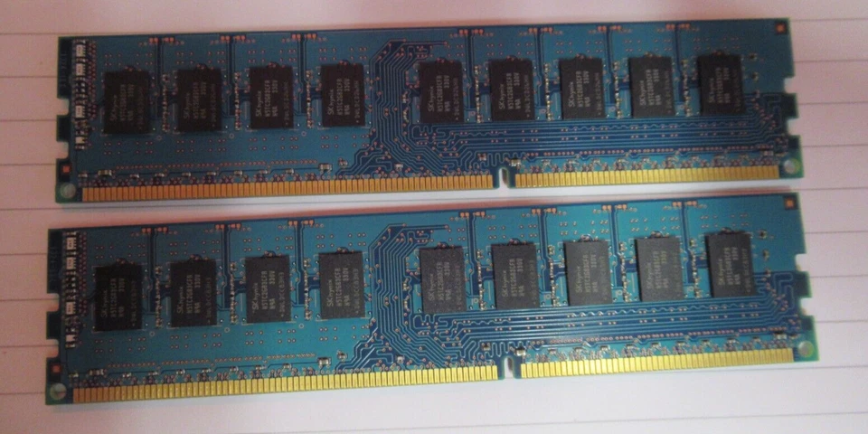2 x Hynix HMT351U7CFR8A-H9 99L0340-001 4GB PC3-10600 1333MHz CL9 240P Memory - Image 2 of 4