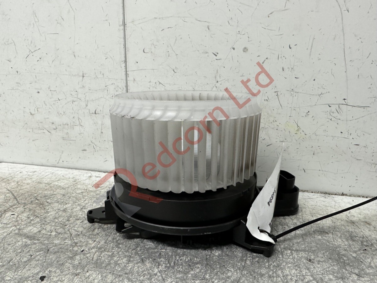 TOYOTA Yaris Design 20-23 5DR Heater Blower Motor Fan