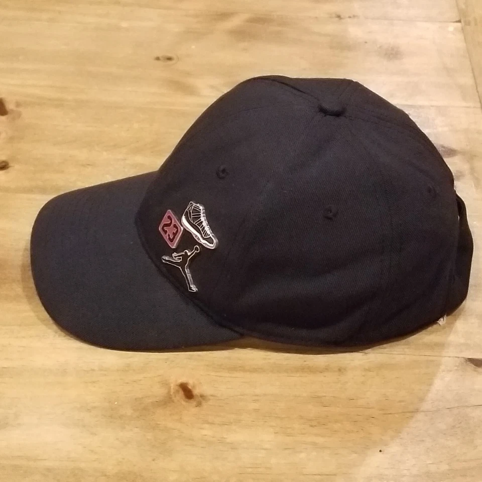 Gorra Jordan Gorra Correa Trasera Negra Michael Jordan Jumpman 23 Jóvenes Niños Niños Foto 3 de 4