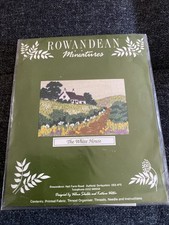 Rowandean Miniatures Embroidery Set - The White House Designed By Wilma Shields
