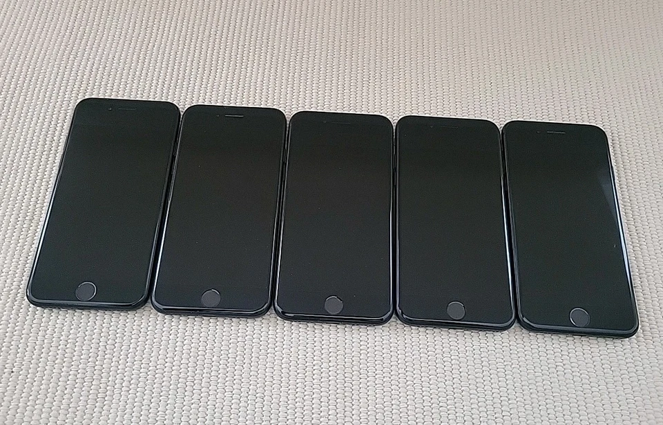 Lot - 5 EXCELLENT Apple iPhone 7 A1778 32GB Black Unlocked AT&T 90%+ BATTERY - Image 3 of 4