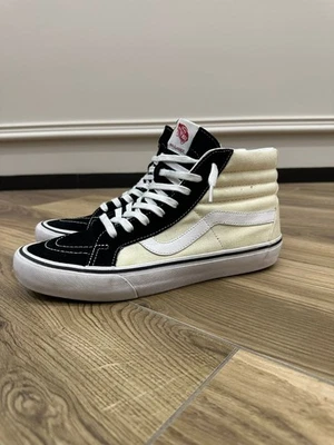 Vans Sk8-Hi Pro 50th Anniversary Black/White taglia 44.5
