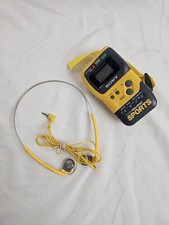 Sony Walkman Sports SRF-M70 FM/AM Radio w/Belt Clip Arm Band Strap Works