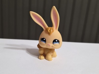 Littlest Pet Shop LPS #1441 Tan Peach Yellow Bunny with Blue Eyes. Lemonade