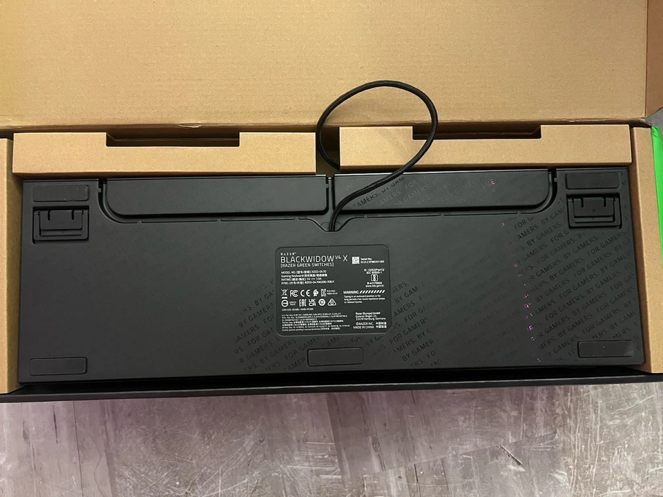 Razer BlackWidow V4 x Mechanical Gaming Keyboard, Green Switches - Image 3 of 4