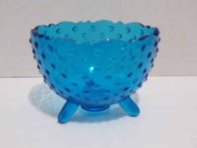 Vintage L.E. Smith Glass Colonial Blue Hobnail Three Footed Candy Serving Bowl