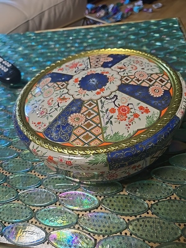 Vtg Decorative Tin Biscuit Candy Tea Container Holland Floral Bright Vibant Colo
