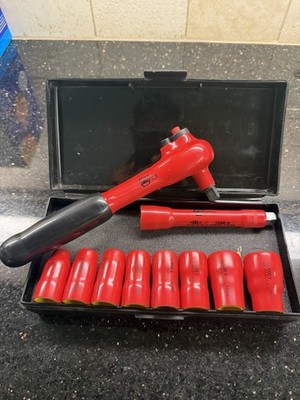 Wiha 31590 10 Piece Insulated Socket Set 3/8'' Drive - Metric Excellent !!
