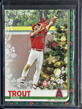 2019 Topps Holiday Baseball Mega Box Cards 14