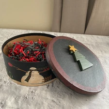 Primitive Snowman Small Lidded Box Winter Folk Art Style