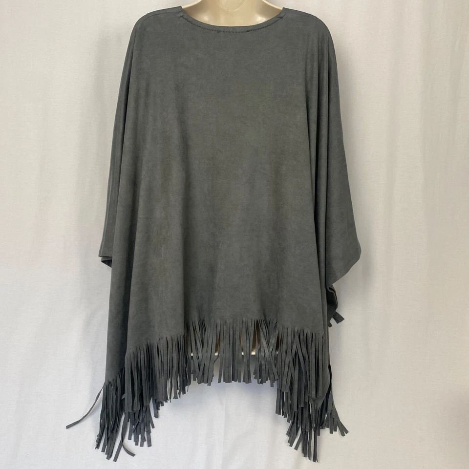 Poncho Karen Kane Feminino Pequeno Médio Cinza Camurça Falsa Franja Western Boho Chic - Imagem 2 de 4