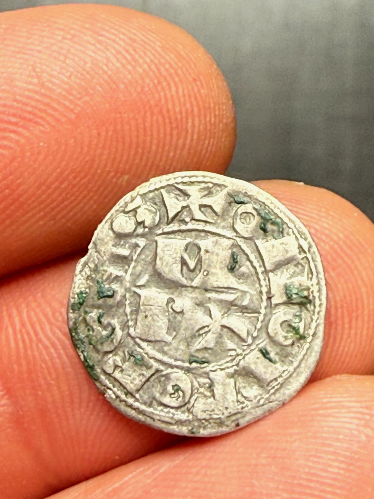 denier en argent à étudier ! 0,69 g - Photo 1/3