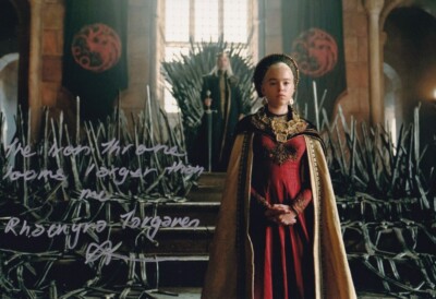 MILLY ALCOCK signed Autogramm 20x30cm HOUSE OF THE DRAGON in Person autograph