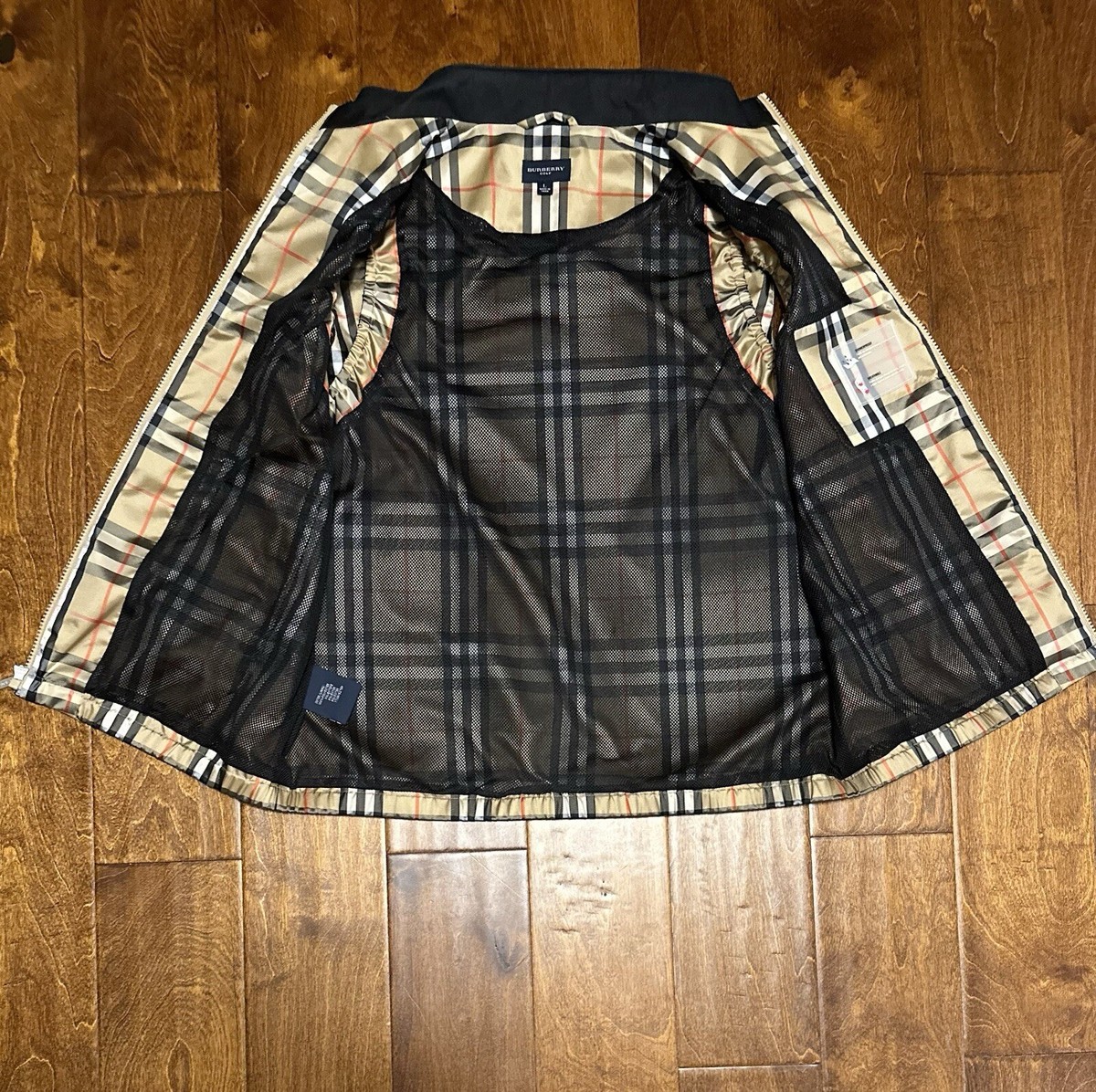 NWOT Burberry Golf Women's Checkered Satin/Mesh Vest Jacket NWOT Burberry Golf Women's Checkered Satin/Mesh Vest Jacket