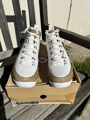AIR JORDAN 9 RETRO PREMIO BIN23 Sz 10.5 Gold bred powder black