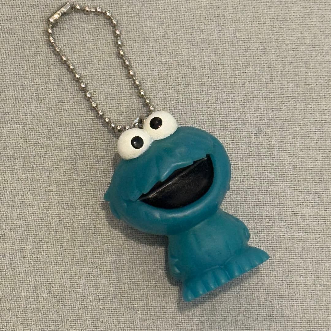 Sesame Street Cookie Monster Finger Puppet Ball Chain Mascot USJ Toy