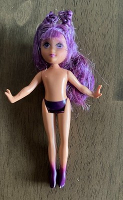 Barbie FairyTopia Wingdom 2004 Purple Pixie Fairy Mini Figure Doll