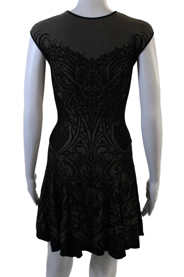 Vestido RVN Mujer Calce y Acampanado Negro Manga Corta Cremallera Geométrico Cuello Redondo Talla S Foto 3 de 4