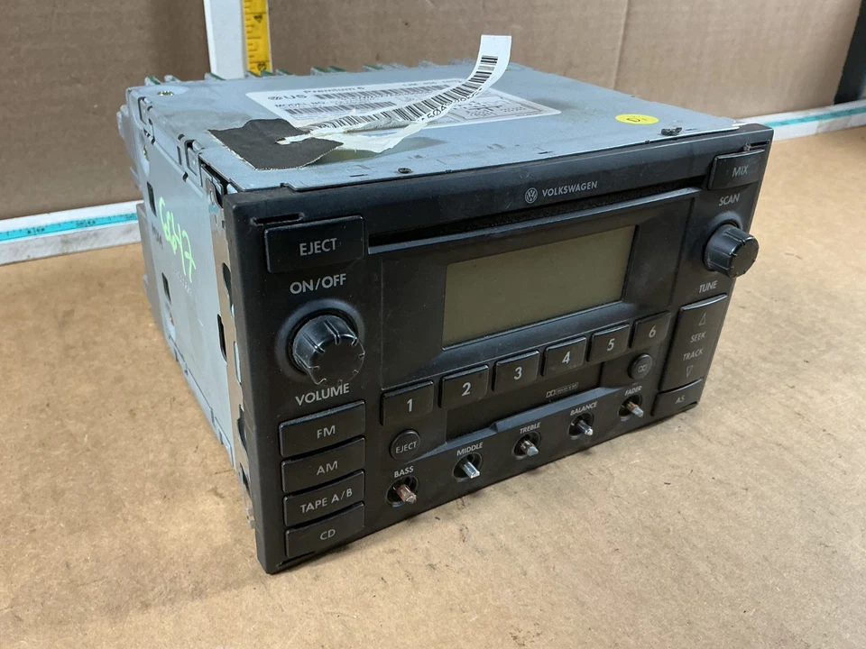 2000-2005 Volkswagen Passat Radio Receiver AM FM Cassette Player 1JM035157D OEM - Image 2 of 4