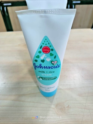Johnsons Babymilch & Reiscreme für gesund aussehende Babyhaut 2*100 gr, f/s