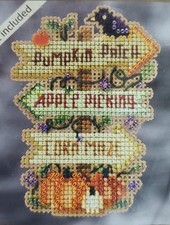 Mill Hill Fall Fun MH18 2125 beaded cross stitch kit Autumn Fall Halloween NEW