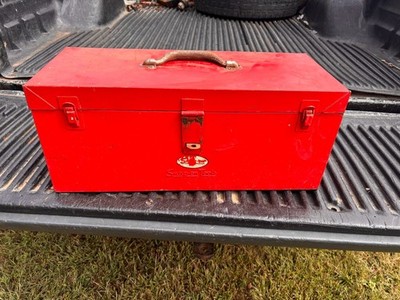 VINTAGE KR24A ? SNAP ON KR-24A RED METAL TOOL  BOX W/TRAY KRA24 PORTABLE CARRY