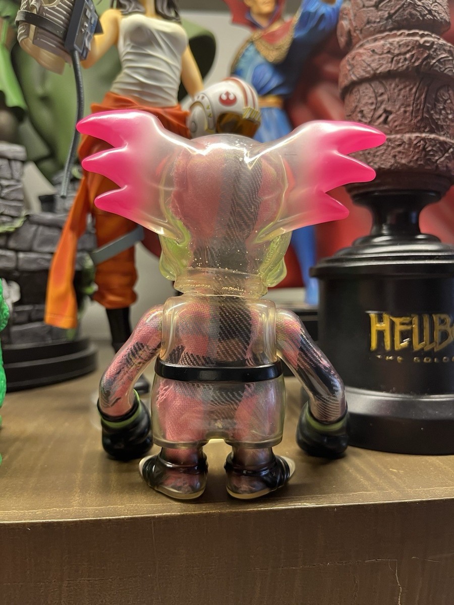 Secret Base 10th Anniv Pushead Skull Wing Astro Zombie Super