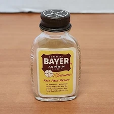 Vintage Bayer Aspirin 24 Tablets Glass Bottle Embossed W/ Labels And Cap