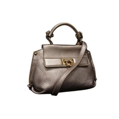 Salvatore Ferragamo Gancini Mini Sofia handbag EZ21 E238 in metallic pink beige