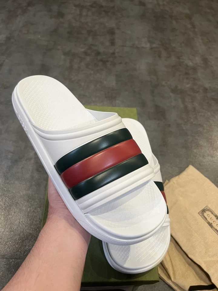 Gucci Pursuit '72 Hombres Blanco Goma Piscina Toboganes Verde/Rojo Web Reino Unido 8 EE. UU. 8,5 $400 Foto 3 de 4
