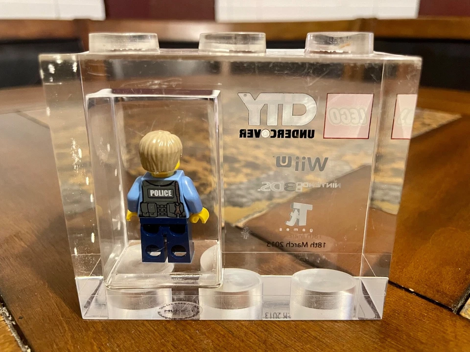 LEGO TT JUEGOS TROPHY BRICK LEGO CITY CHASE SDCC ¡MUY RARO! Foto 2 de 2