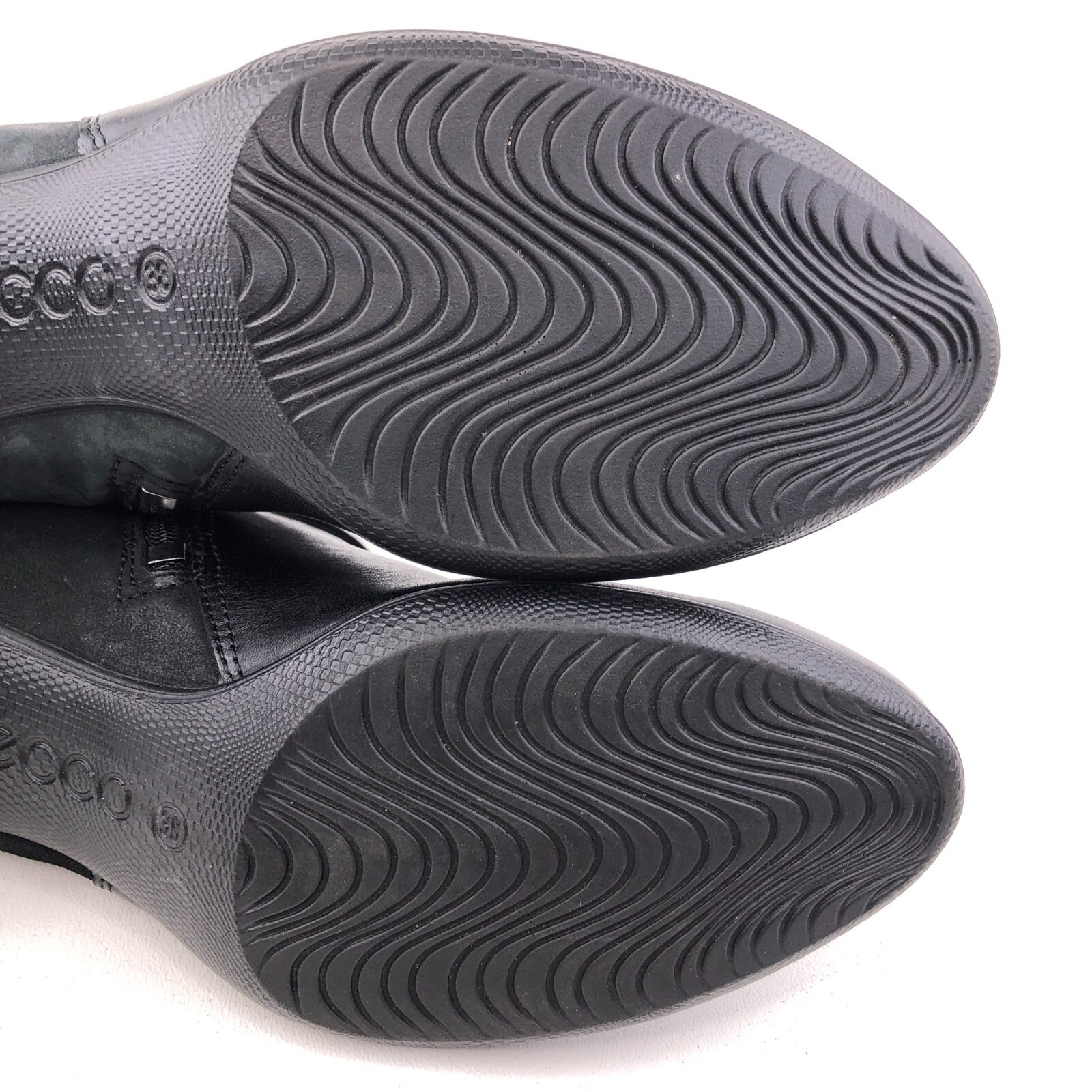 ecco sculptured 45 ankle boot