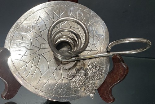 Candlestick.Unique Design Meriden Conn..Quadruple Silver Plate Pattern # 173 BIN - Picture 6 of 10