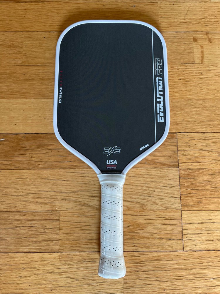 Premium Pickleball Paddle for Enhanced Performance and Control Premium Pickleball Paddle for Enhanced Performance and Control