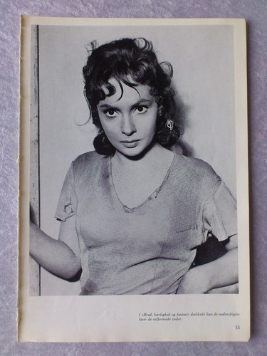GINA LOLLOBRIGIDA. 5 pages of black x white pictures from a 1955 Danish book. - Picture 4 of 10