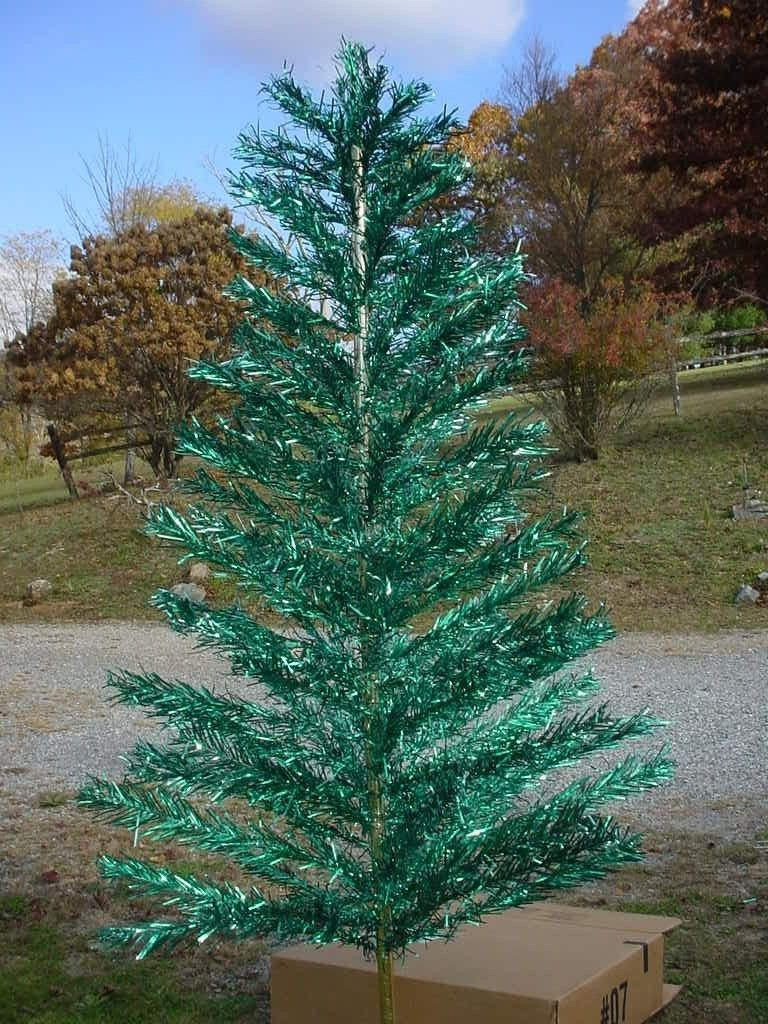 Vintage Emerald Green Aluminum Tree 128 Branches Tapered 6'4" Tall eBay
