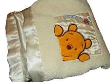 1D !WOW! Kidsline Disney Winnie the Pooh Plush Sherpa Satin Crib baby Blanket