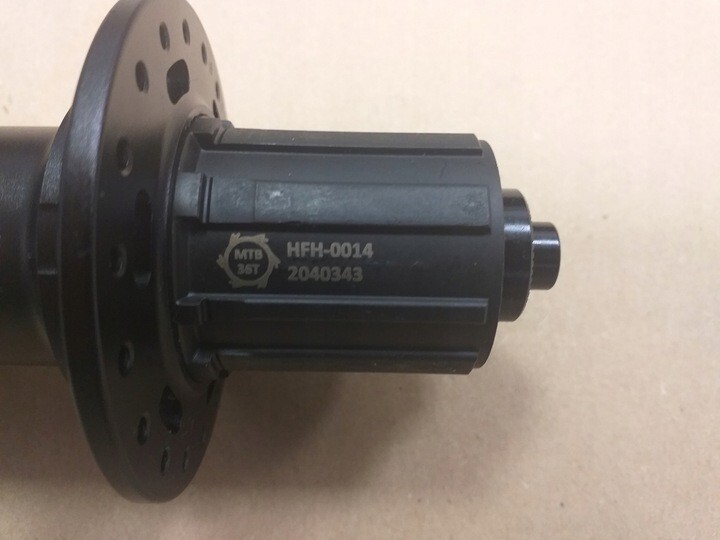 Rear Hub Bear-Pawls BMT-004 MTB Disc 5 x 142 mm a 36H a 6-Bolt a