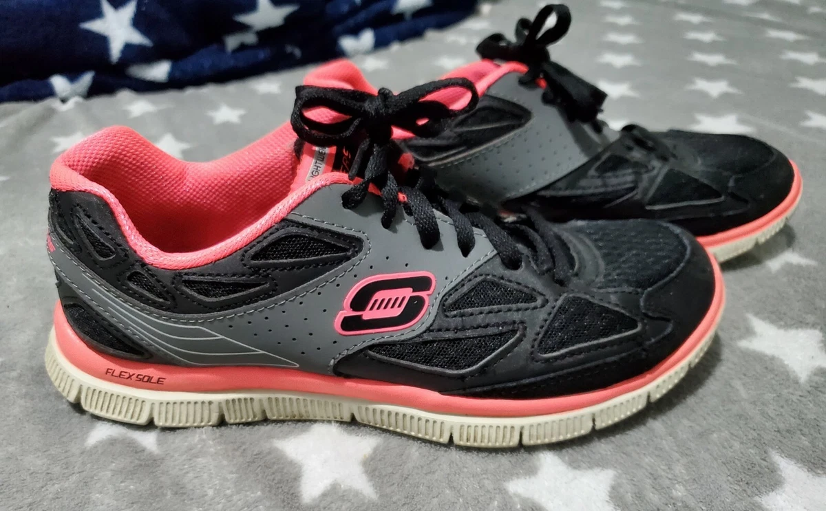 Women s SKECHERS ATHLETIC SHOES sz 10 M Memory Foam Lightweight
