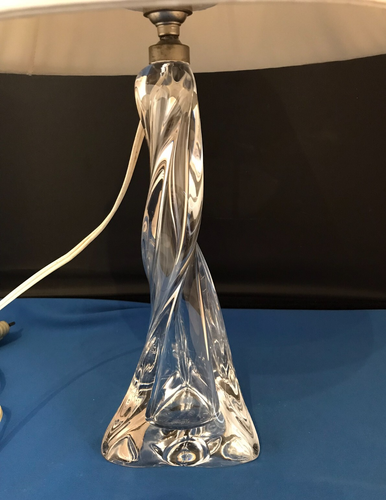 Classic French Hand Shaped Crystal Glass Lamp (c. 1930s-50s) - Picture 2 of 14